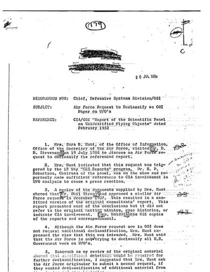 Solicitud de la Fuerza Aérea para desclasificar un informe de la CIA sobre OVNIS